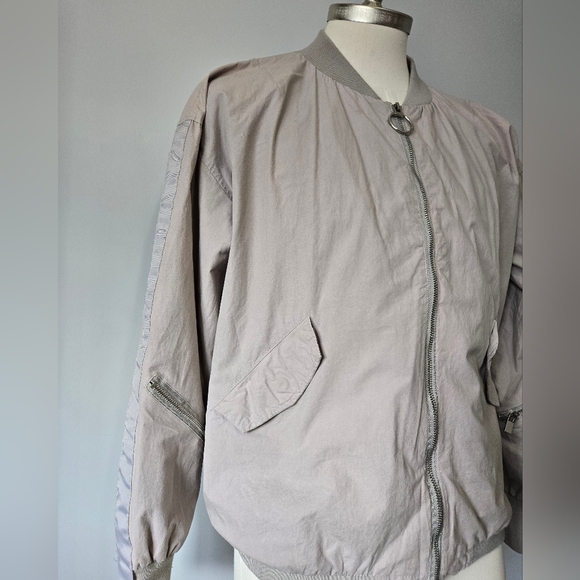 KOllAR Lightweight Mens Cream Zippered Bomber Jacket. Size Medium - Picture 3 of 16